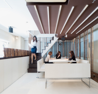 デザイン実績04